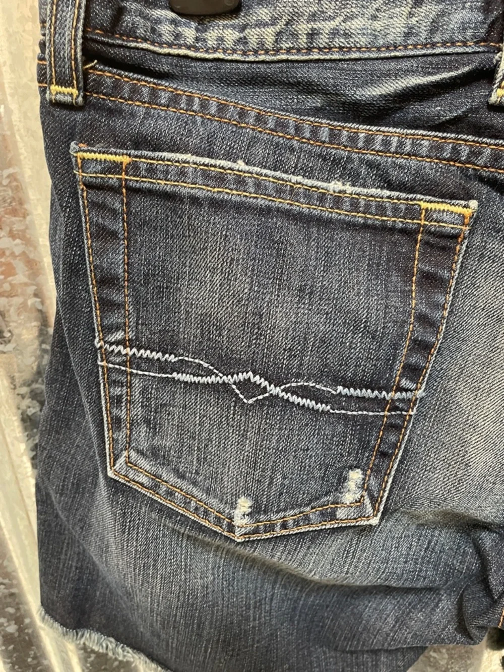 Lucky Brand Riley Short - Picture 5 of 9
